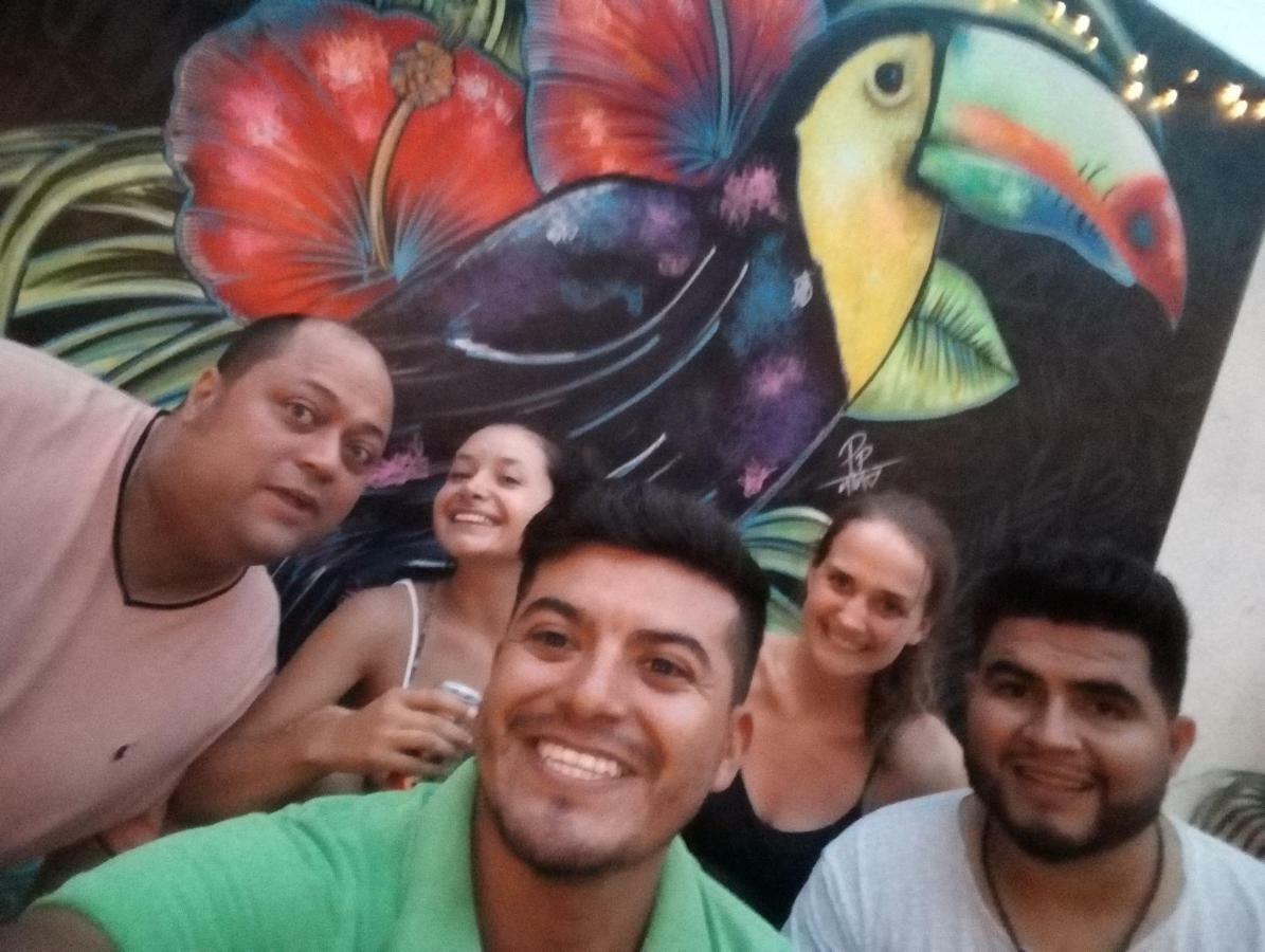 Margaritas Hostel Puerto Vallarta Exterior foto